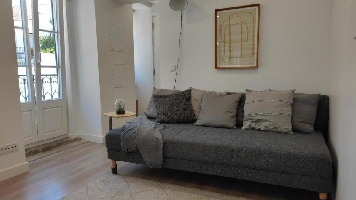 Chiado Modern Attic Duplex 2-bedroom * Lissabon