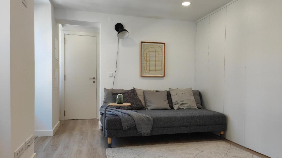 Chiado Modern Attic Duplex 2-bedroom Apartment Lissabon