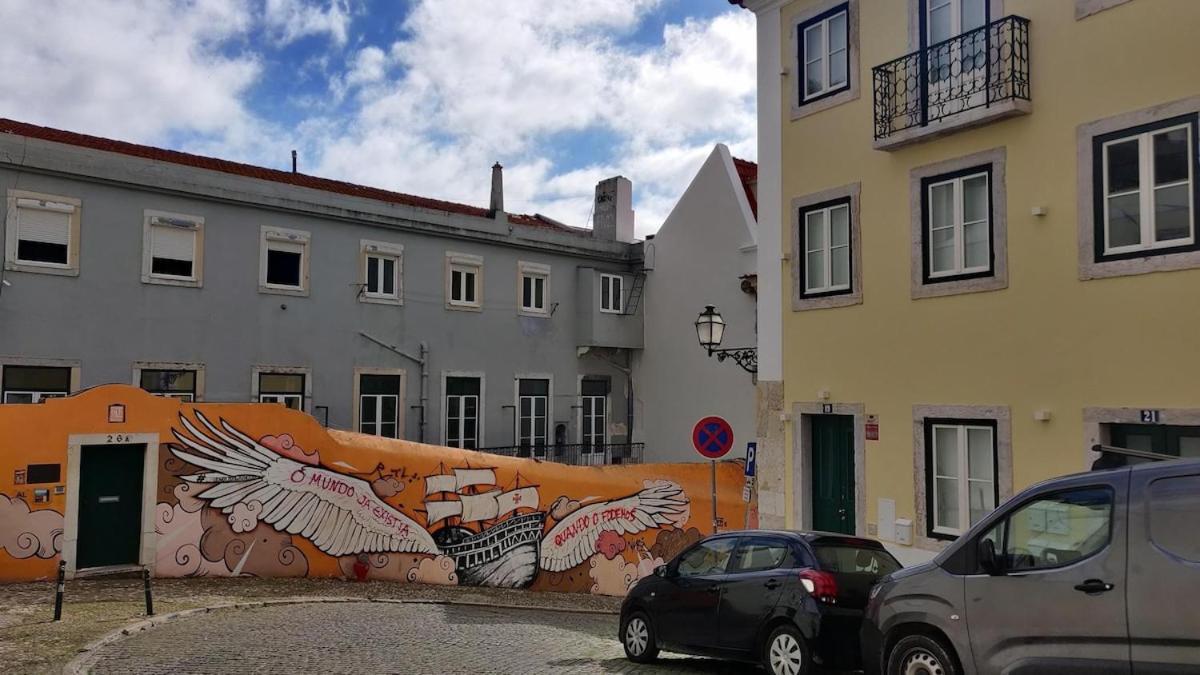 Chiado Modern Attic Duplex 2-bedroom Apartment Lissabon